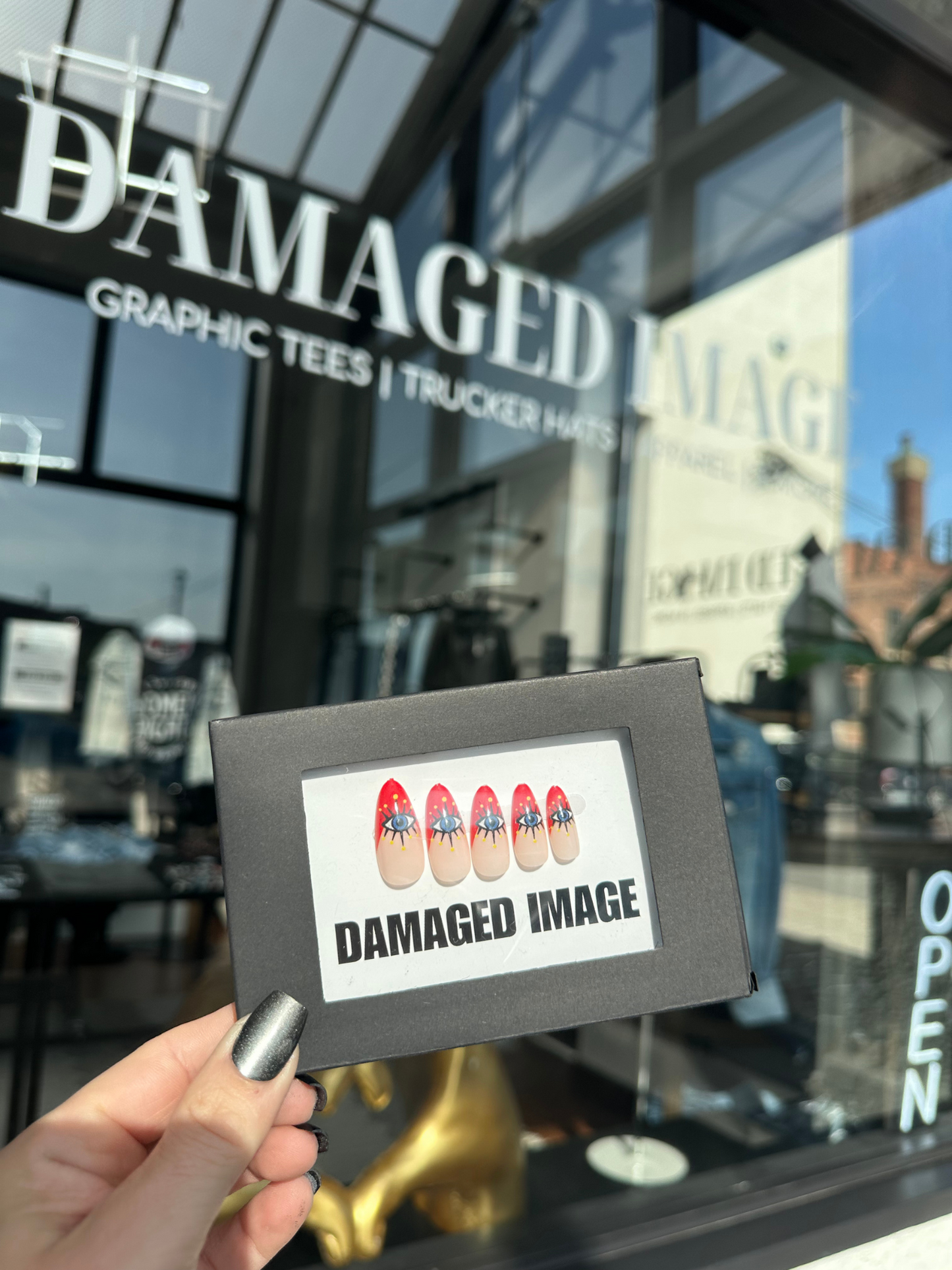 DAMAGED MANI-FESTATION