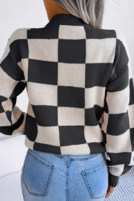 Ophelia Round Neck Checker Pullover SWEATER