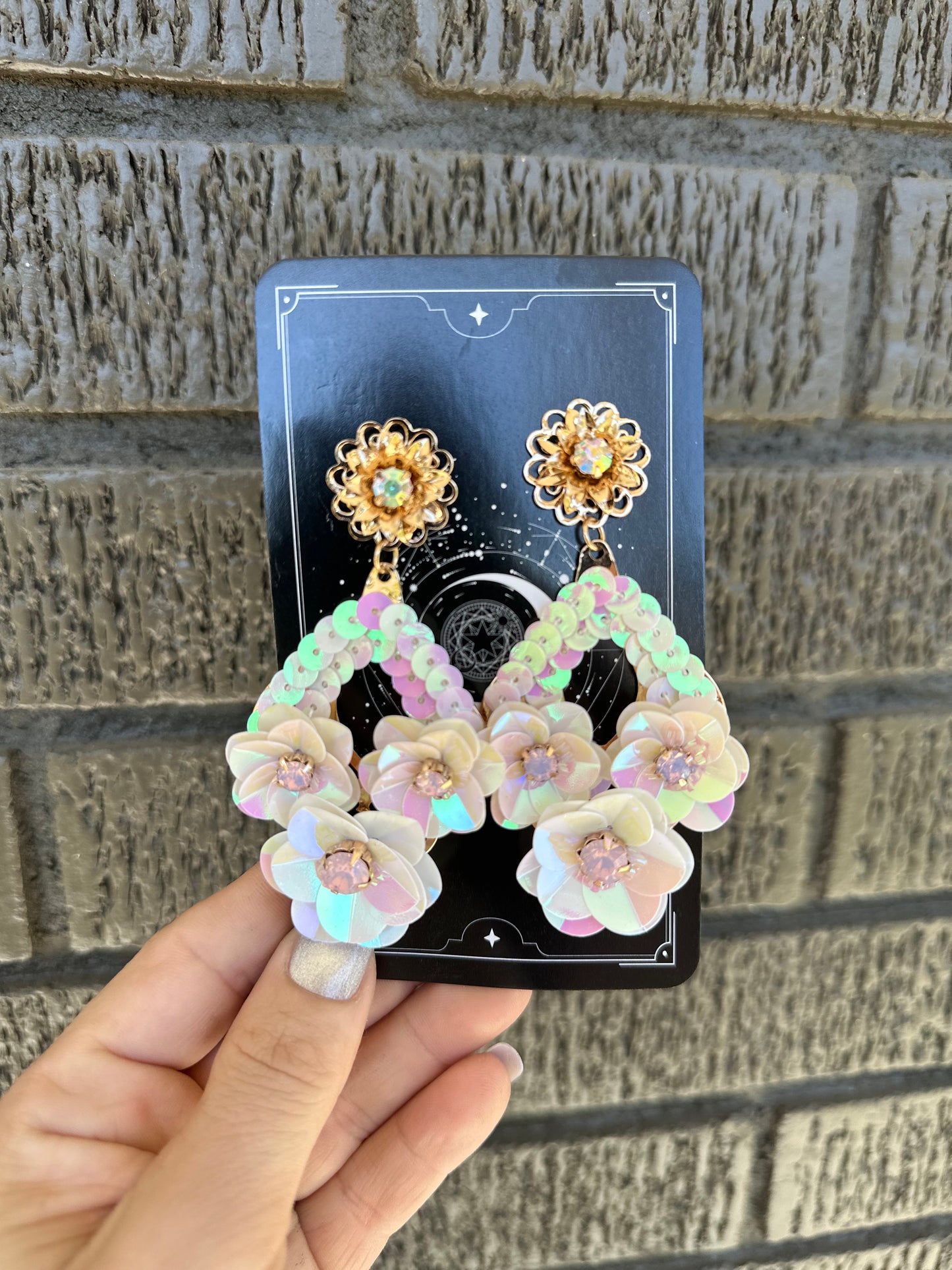 STATEMENT EARRINGS 004